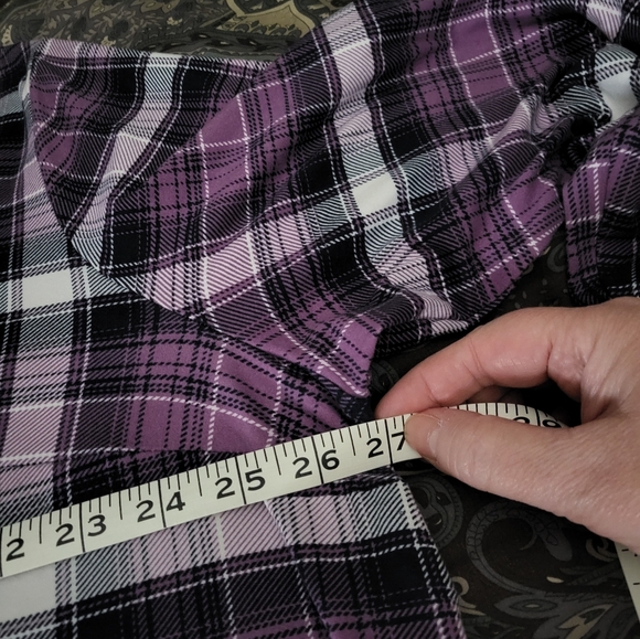Ladies 2xl long sleeve purple plaid top - Picture 6 of 7